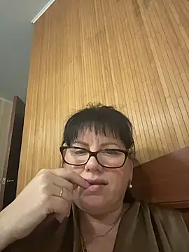 expensive lady online show from 02-28-26, 05:47