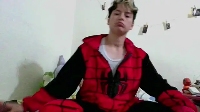 RedHood 1 online show from 04-24-26, 04:48