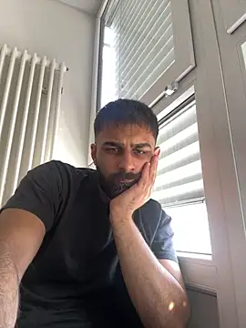 Snapshot of Shayan_021_Private chatting on 06-07-26, 03:49 Shayan 021 Private online show from 06-07-26, 03:49