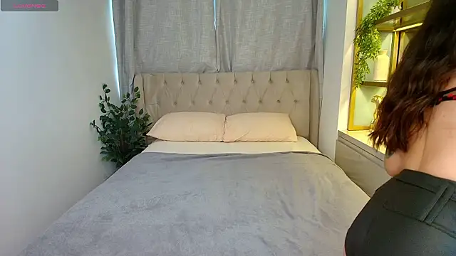 Sherry Longers online show from 02-26-26, 12:26