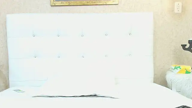 Sammantha hotx online show from 04-15-26, 07:43