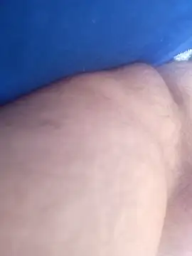 priscilaf online show from 04-23-26, 02:52