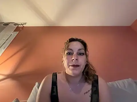 Snapshot of DarkEmy chatting on 03-05-26, 10:28 DarkEmy online show from 03-05-26, 10:28