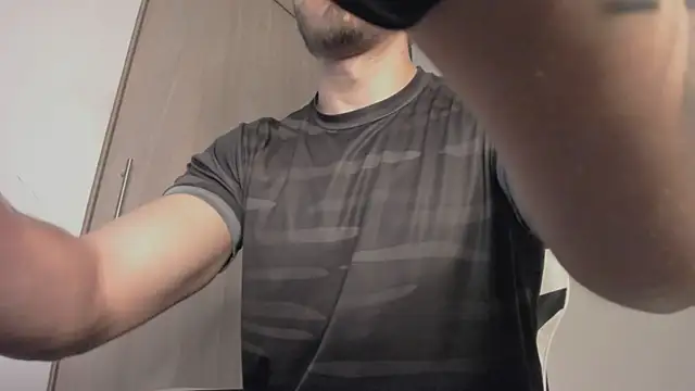 Axel  Blaze online show from 03-25-26, 12:33