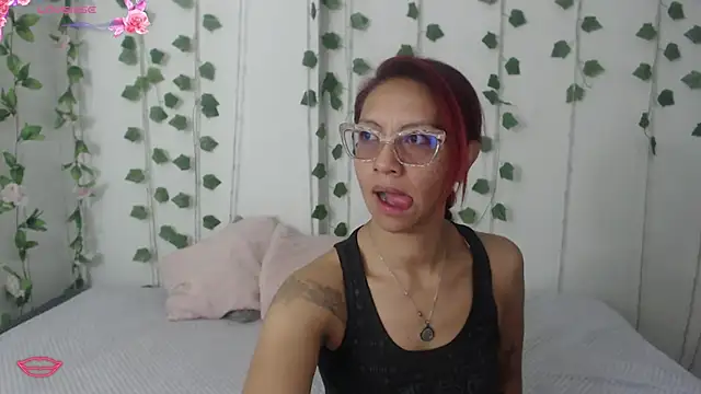 scarlett-ash online show from 03-04-26, 01:28