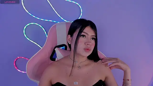 miacapone online show from 04-18-26, 07:07