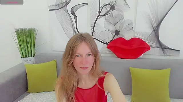 Mira XOo online show from 04-22-26, 02:18