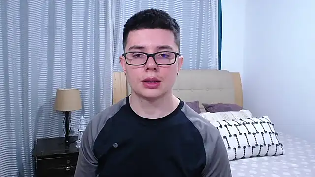 BlackFoXXX69 online show from 04-12-26, 08:36