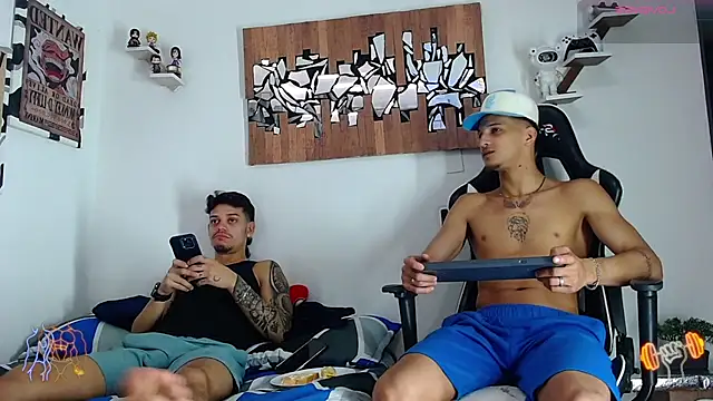 AdamsDvi online show from 03-12-26, 04:13