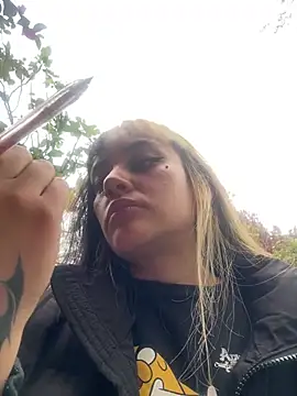 Sara 92 online show from 04-14-26, 07:09