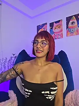 Nixtaylor1 online show from 05-21-26, 12:06