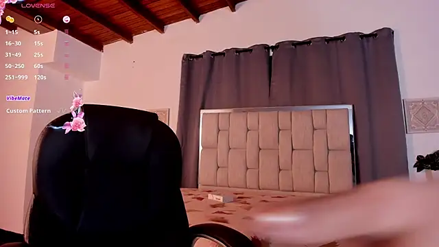 zafiro ziz online show from 03-24-26, 02:44