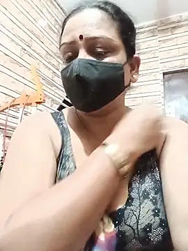 Snapshot of Rashmi_89 chatting on 06-08-26, 11:10 Rashmi 89 online show from 06-08-26, 11:10