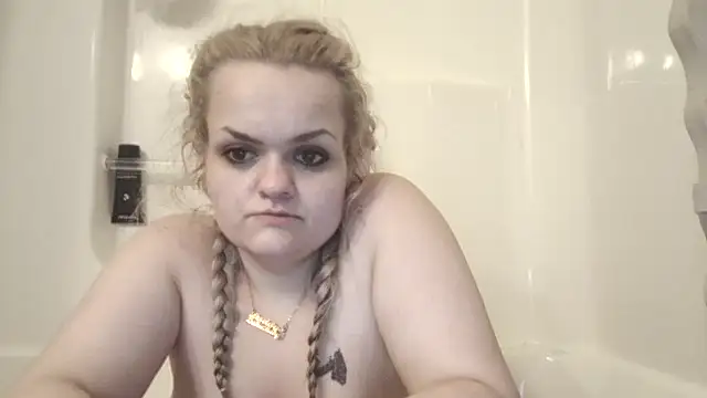 Snapshot of DaddysLakieBaby chatting on 05-08-26, 07:14 DaddysLakieBaby online show from 05-08-26, 07:14