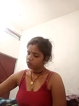 Hot chani online show from 04-04-26, 08:50