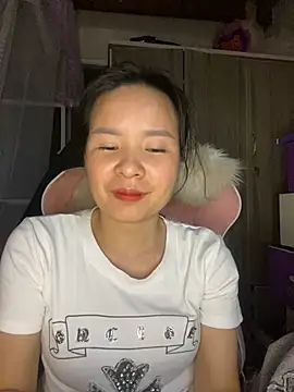 Ivy Trix2 online show from 04-02-26, 02:37