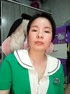 Ivy Trix2 online show from 04-05-26, 03:09