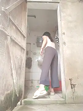 Ivy Trix2 online show from 04-21-26, 01:42