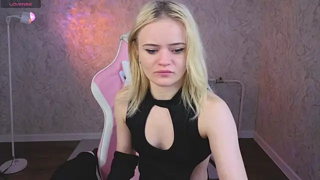 Tessa Ashe online show from 04-21-26, 01:42