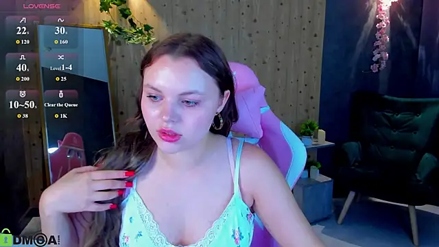 serinella  online show from 07-28-26, 10:54