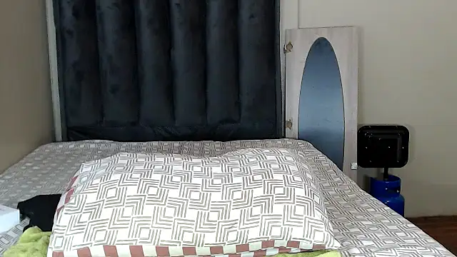 LexyDiana online show from 04-19-26, 06:13