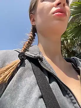 ViviennMur online show from 03-05-26, 06:53