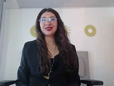 Julietaamado online show from 03-25-26, 01:39