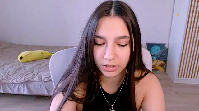 Ari Grend online show from 05-08-26, 02:55