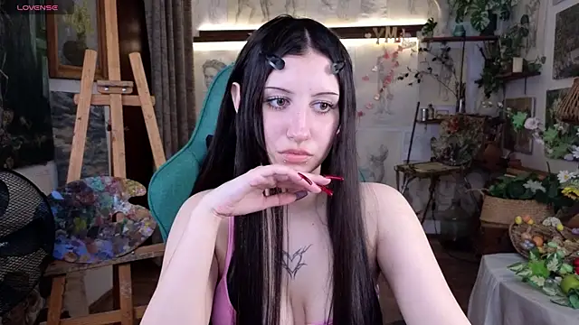 EffieMeowley online show from 04-12-26, 02:11