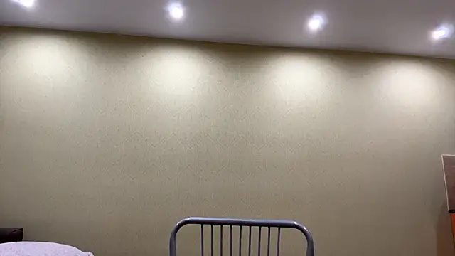 AliveCute online show from 03-08-26, 05:39