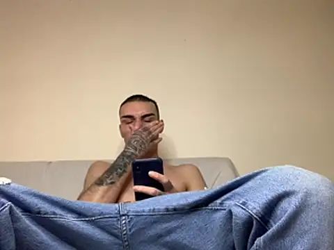 Snapshot of IamAlexei chatting on 03-02-26, 09:16 IamAlexei online show from 03-02-26, 09:16