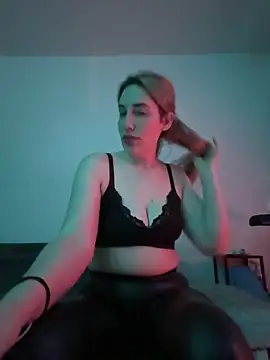 JuliaPrivat online show from 03-02-26, 09:21