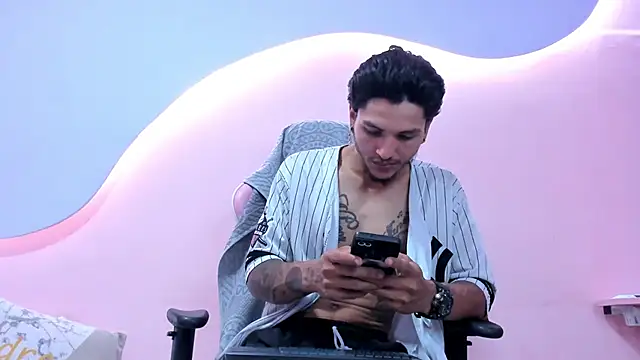 DanteLuxx online show from 04-11-26, 07:45