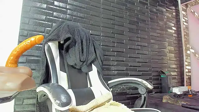 ScarlettSexRx online show from 04-15-26, 07:58