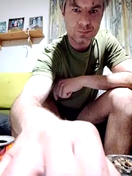 Hornybalkanmen12 online show from 05-28-26, 06:38
