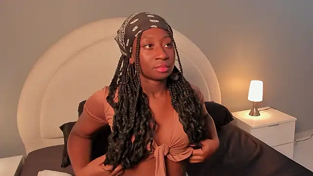 zoepinkett online show from 03-21-26, 03:22