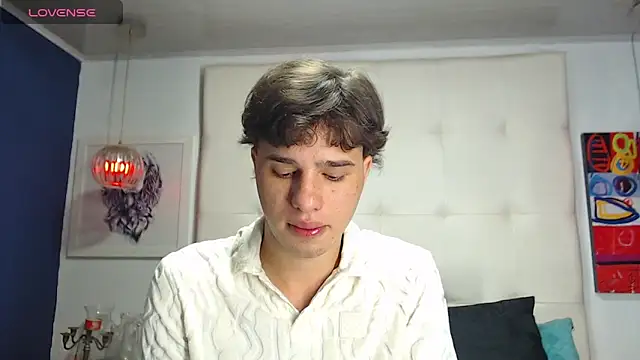 EXCLUSIVE8 online show from 03-20-26, 04:17