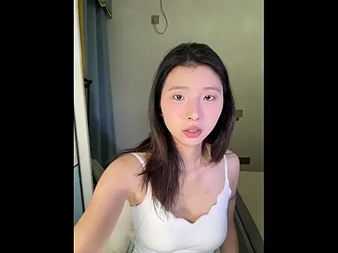 Y--F--LOVE online show from 04-25-26, 01:41