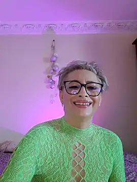 LunaBlaise online show from 05-06-26, 07:24