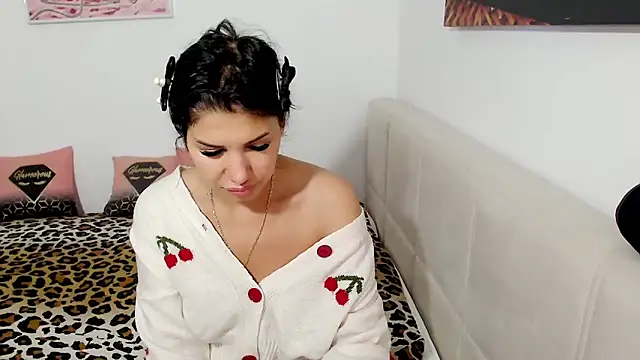 NickyHotXO online show from 05-13-26, 04:32