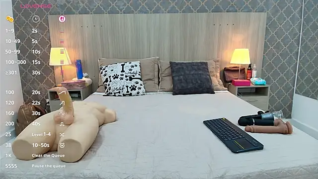 martina ayala online show from 07-28-26, 12:48