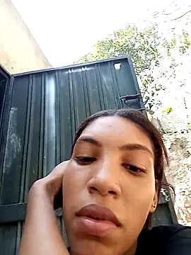 ginevere 20 online show from 04-12-26, 08:14