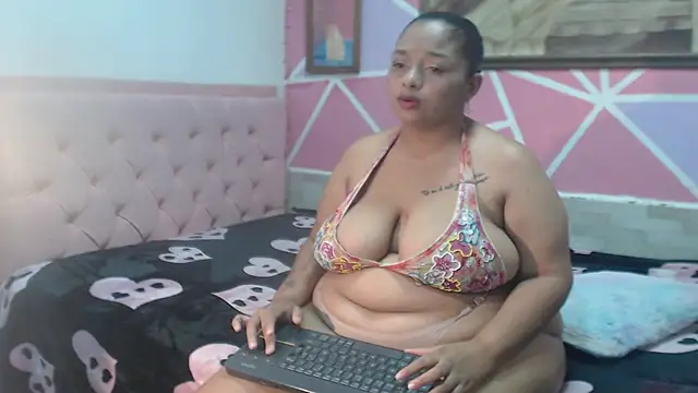 Doll rihana online show from 06-02-26, 06:21