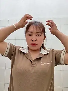 MiuNazz online show from 03-12-26, 05:46