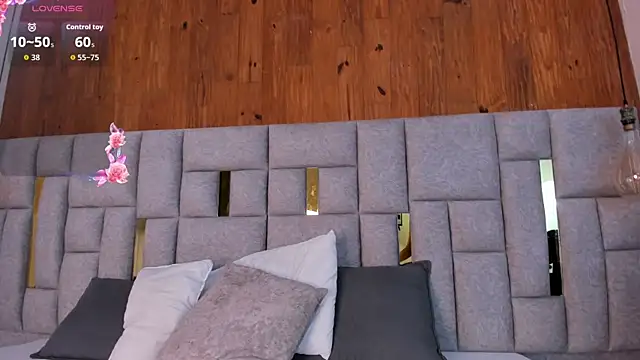 camilaa smith  online show from 03-29-26, 08:42