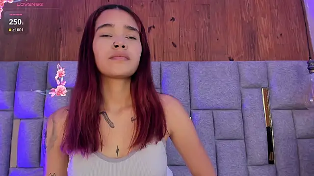 camilaa smith  online show from 04-18-26, 07:40