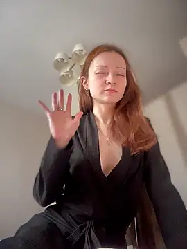 SadieSink  online show from 03-03-26, 12:55