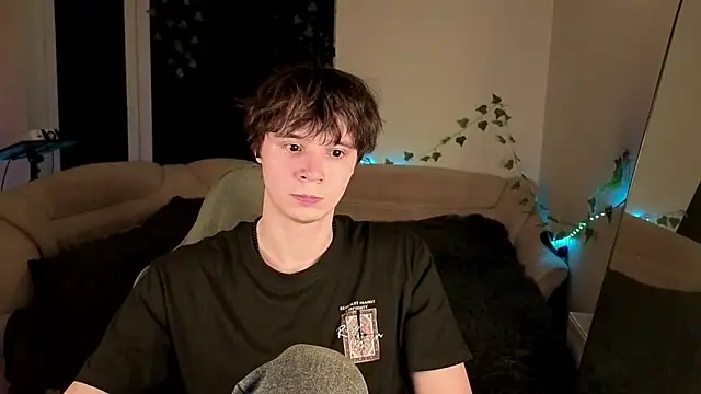 AnthonyCuutie online show from 05-07-26, 06:46