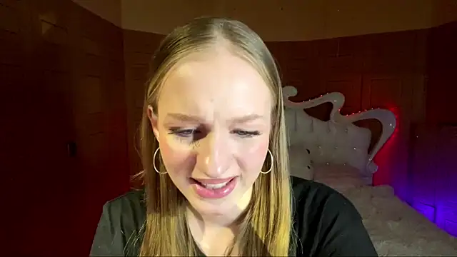 Anika Socutehe online show from 04-04-26, 05:10