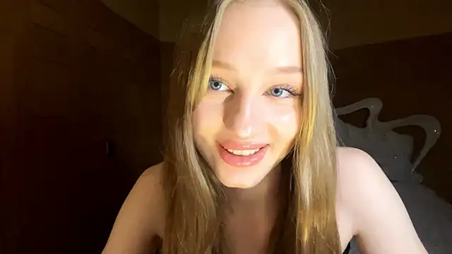 Anika Socutehe online show from 04-18-26, 08:09